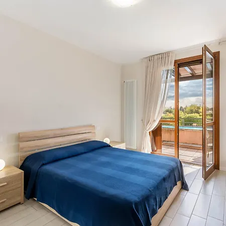 Delizioso Vista Desenzano del Garda